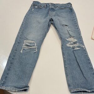 Levi’s Women’s Distressed Blue Jeans size 27